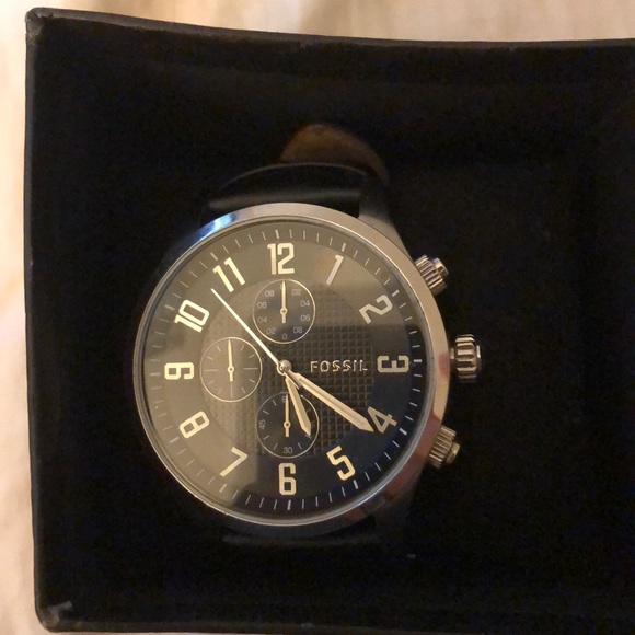 Men’s fossil watch - Picture 3 of 3